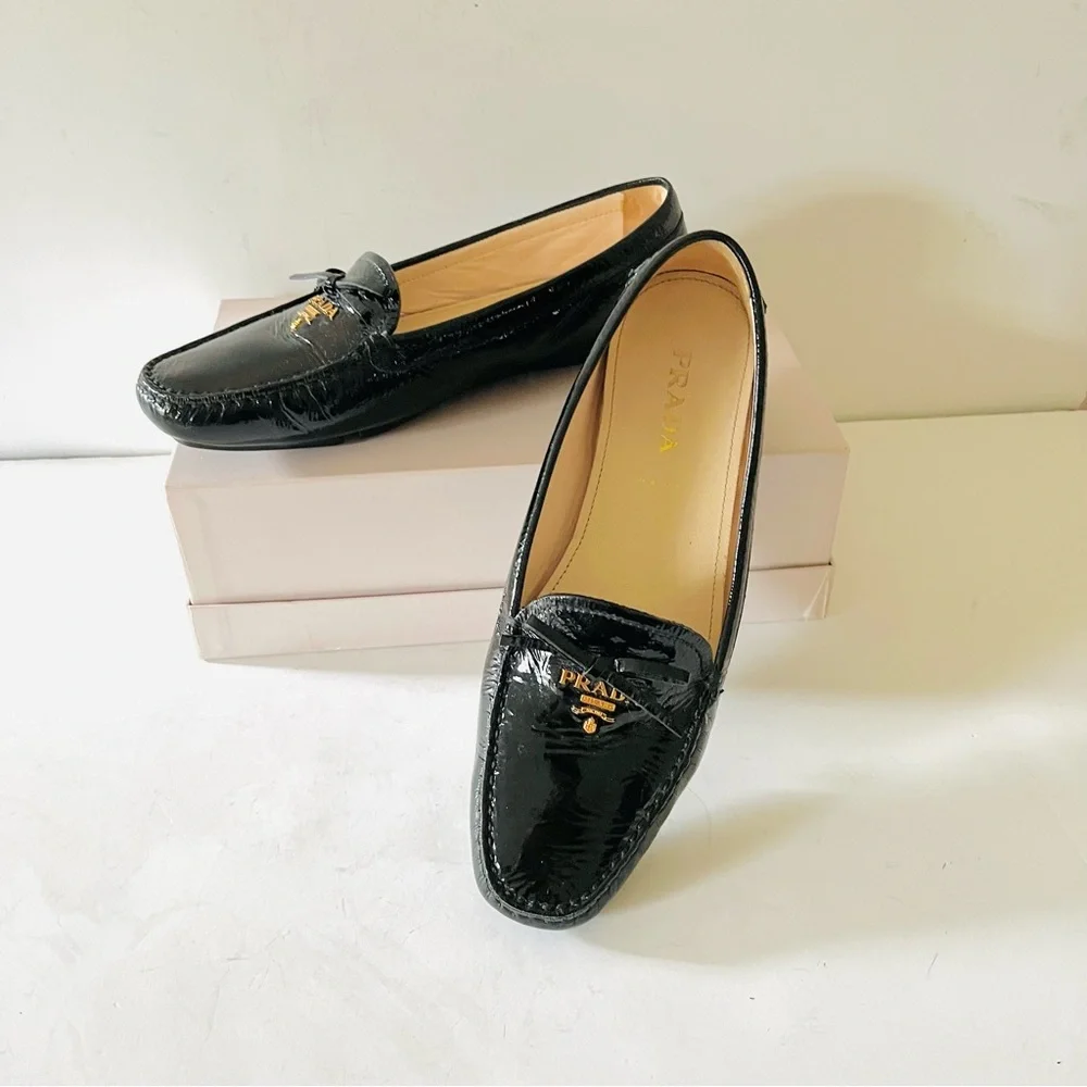 Prada black patent leather driving shoes loafers 38